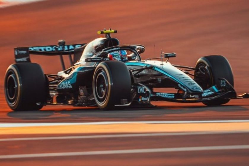 A Mercedes dominanciája: az élen a csütörtöki tesztnapon