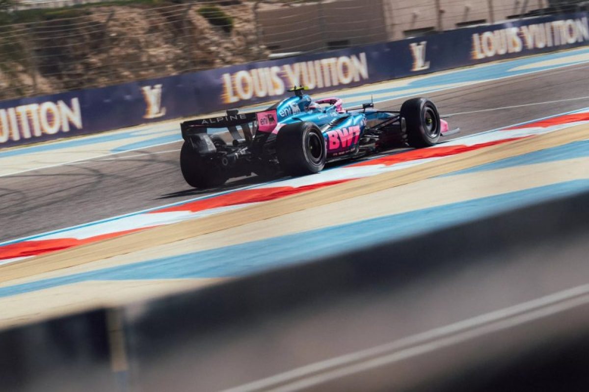 Kritikus figyelmeztetés: Az Alpine aggódik a Mercedes-motor miatt!