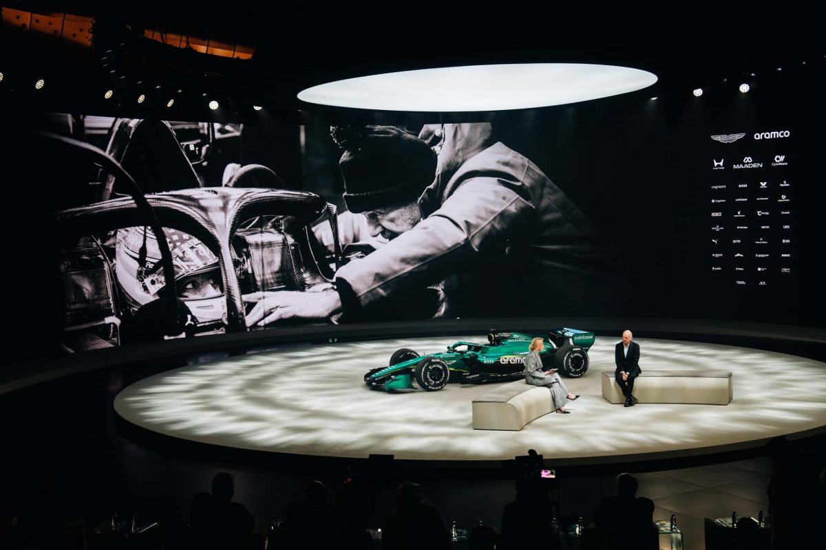 Newey érzelmi mérce: az AMR26-os mindenkit könnyekre fakaszt Barcelonában