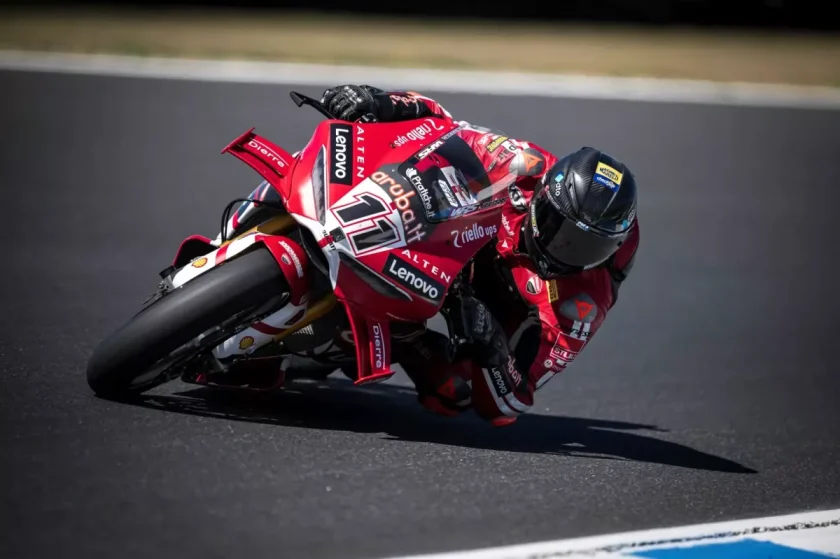 Bulega megdöbbentő győzelme a Phillip Island-i Superpole-on