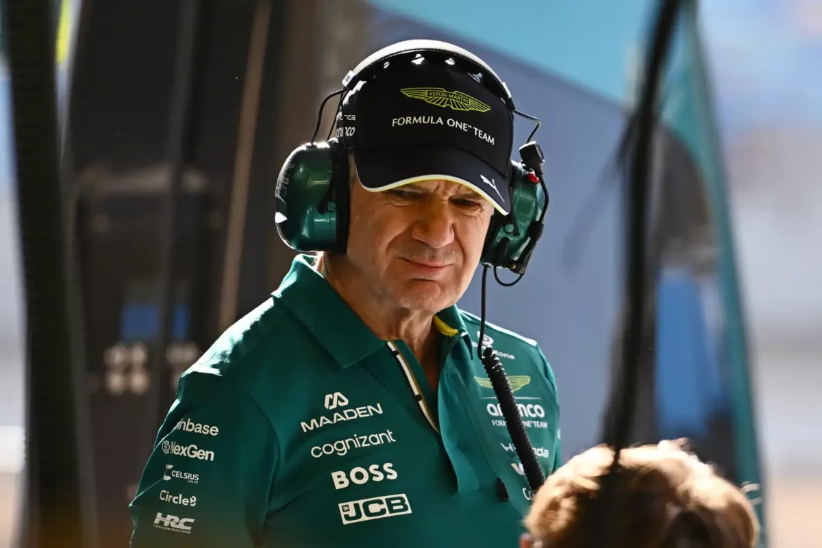 Newey őszintén beszélt a Aston Martin motor gyengeségéről a sajtónak