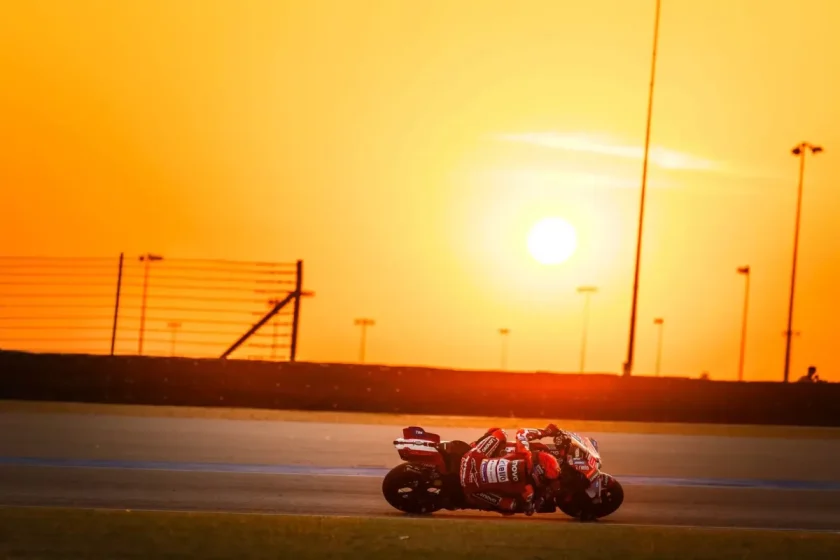 A burirami bukások nem befolyásolják Marc Márquezt a főnöke szerint: egykori márkatársa viszont aggodalomra ad okot