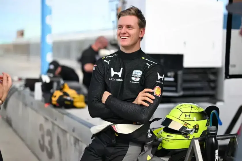 Az F1-t talentumként üdvözlő Mick Schumacher átesett a tűzkeresztségen