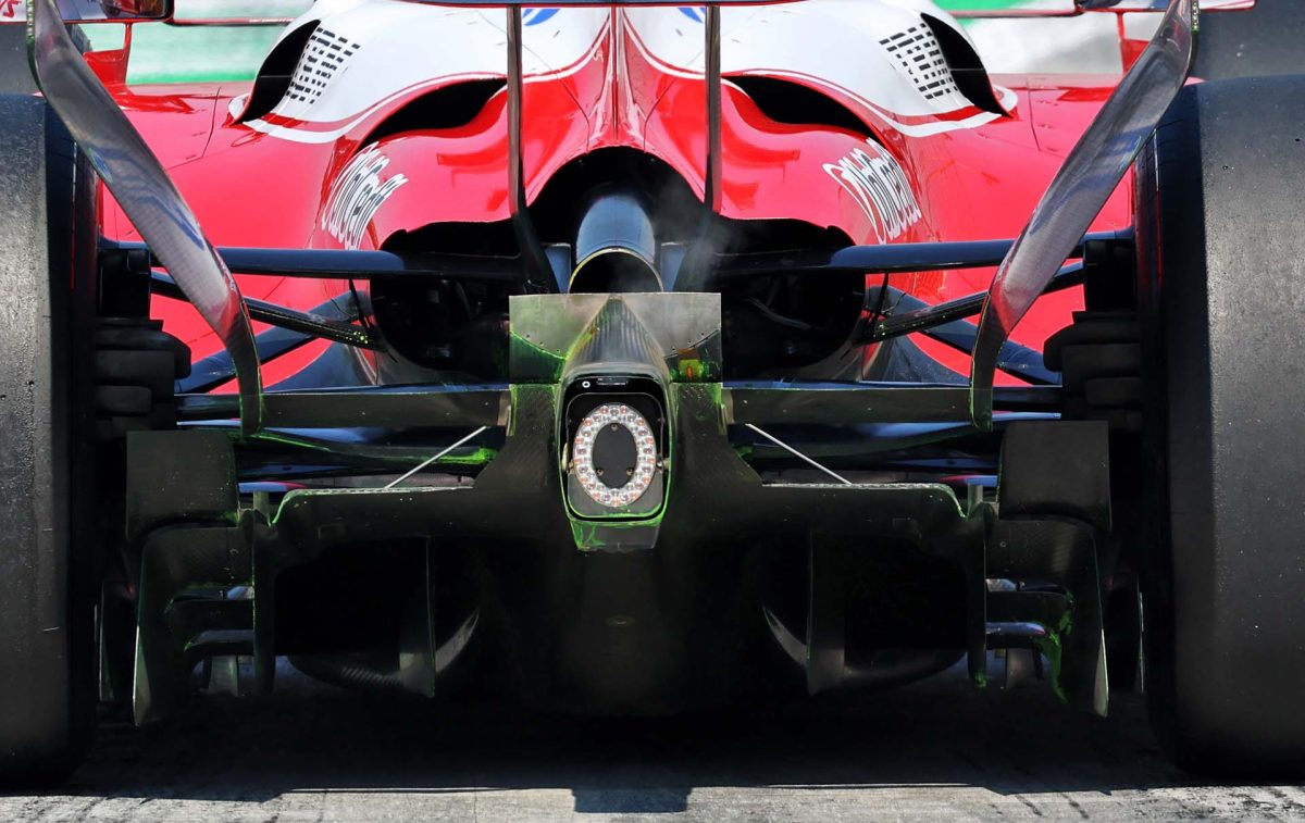 Ferrari meglepetése: új „mini szárny” a SF-26-os kipufogója előtt – Bahrein GP_effektív címrendszer