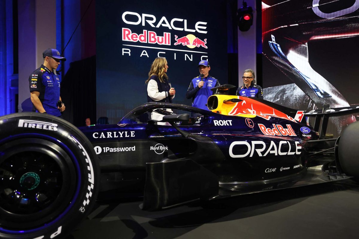 Az első nagy technikai hiba a Red Bull-Ford csapatnál