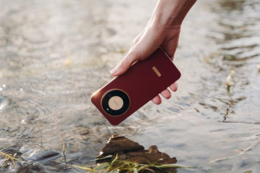 A Képernyővédő Fólia: Valóban Szükséges Vagy Felesleges Luxus?