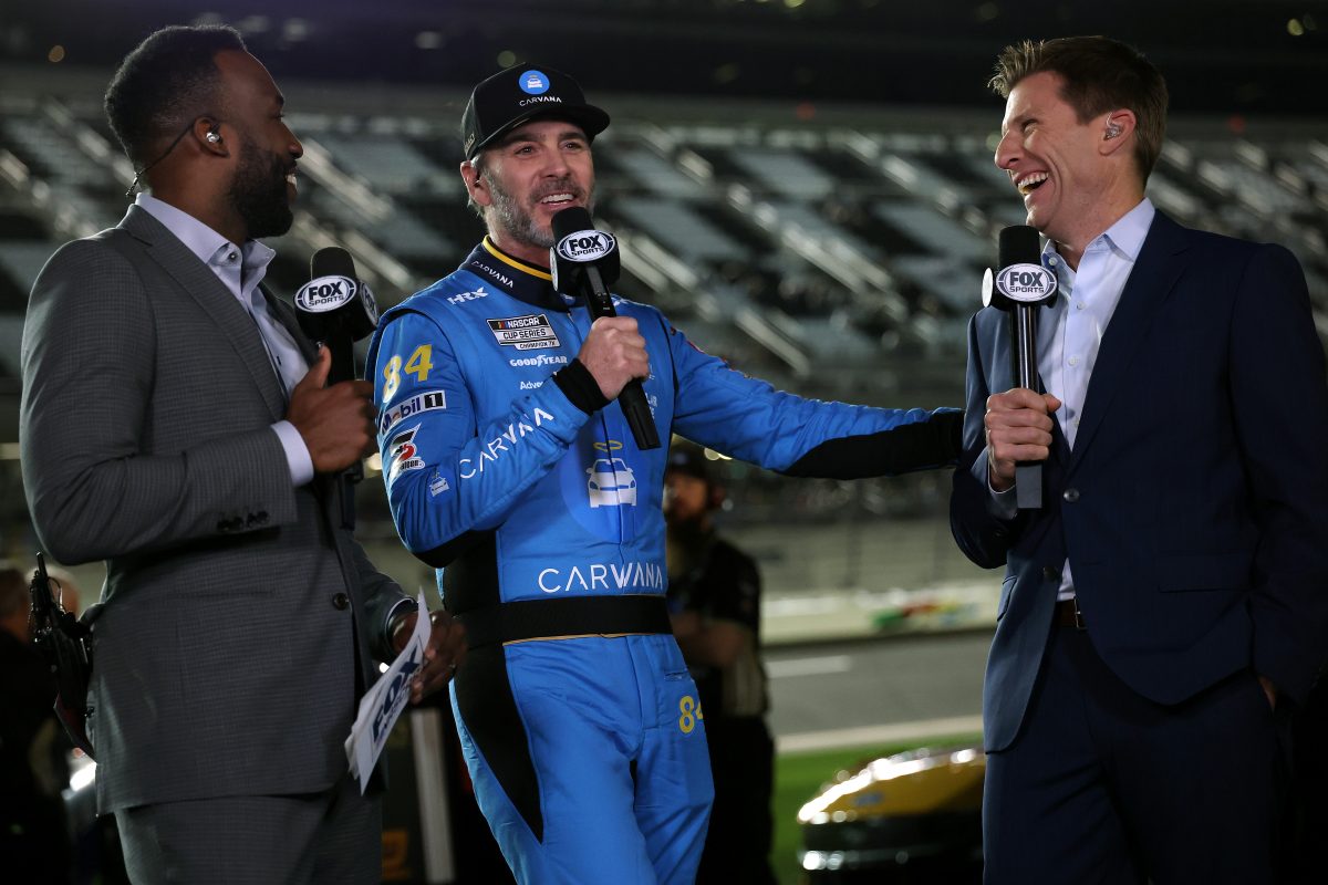Jimmie Johnson csatlakozik Dario Franchitti csapatához a NASCAR Trucks történelmi hétvégéjén