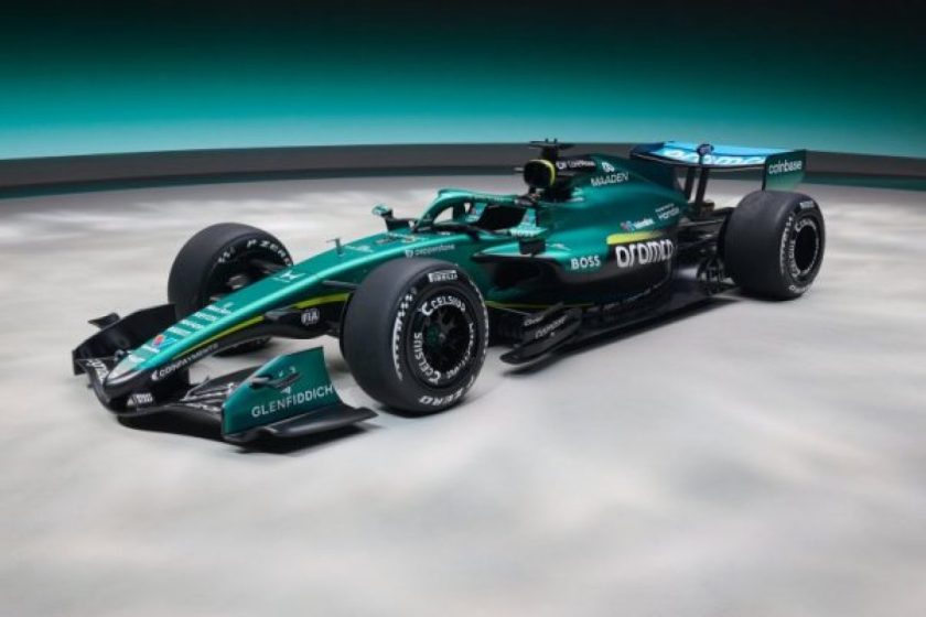 Egy újabb technikai csoda: így néz ki az Aston Martin festése