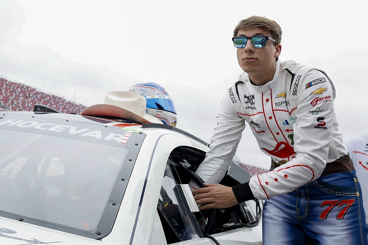 A Spire meghosszabbította Hocever szerződését a következő évtizedre