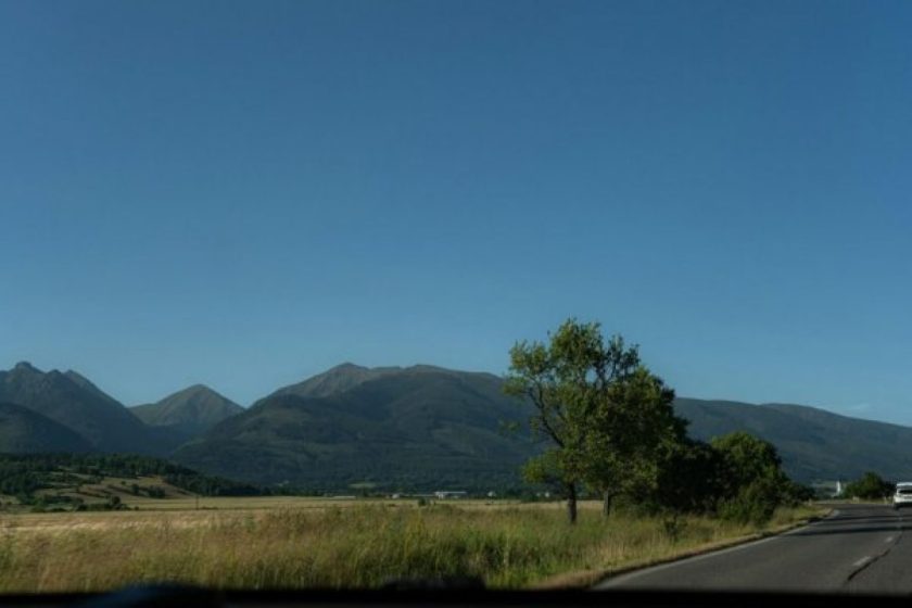 2026-os Szlovákiai Autózás: Autópályadíjak, Szabályok és Bírságok Áttekintése