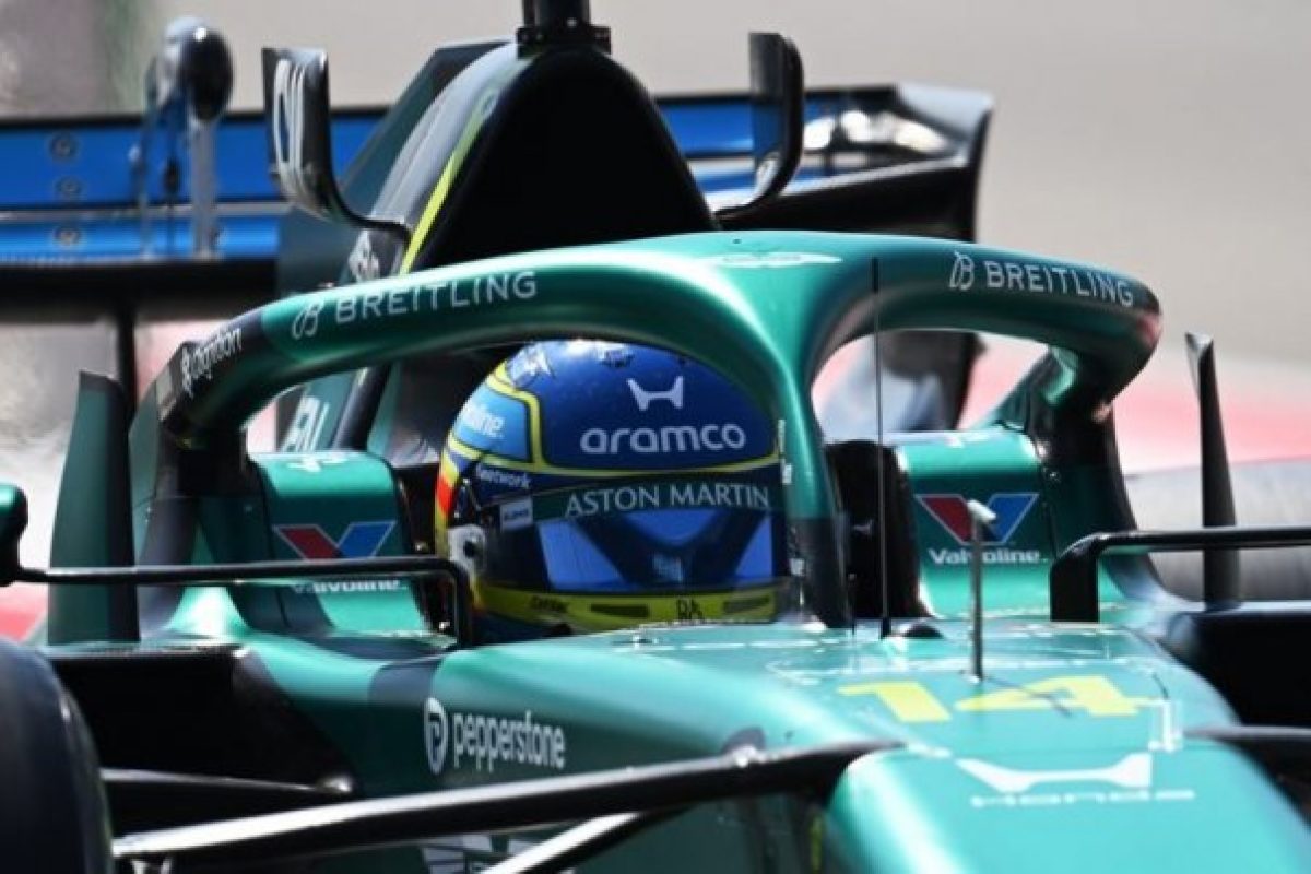 Gondok a versenypályán: Ferrari apró problémái és Aston Martin hegyekben álló kihívásai