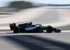 A Mercedes az élen, a Ferrari a középpontban: a nap F1-es hírei
