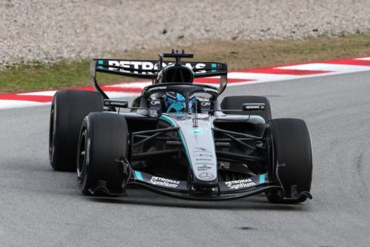 Antonelli-baleset, Cadillac-célok, teszt – keddi hírek