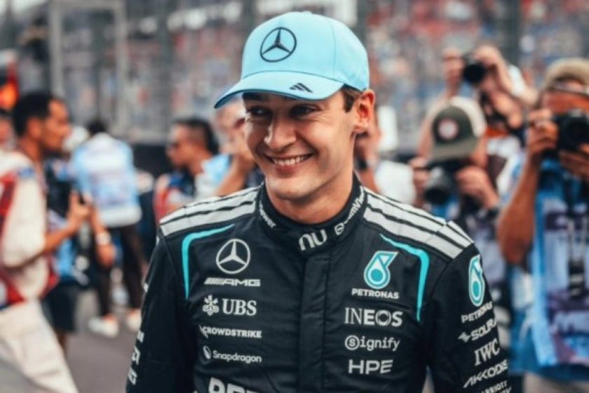 A Vágyott Autó Végre Megérkezett Russell szerint