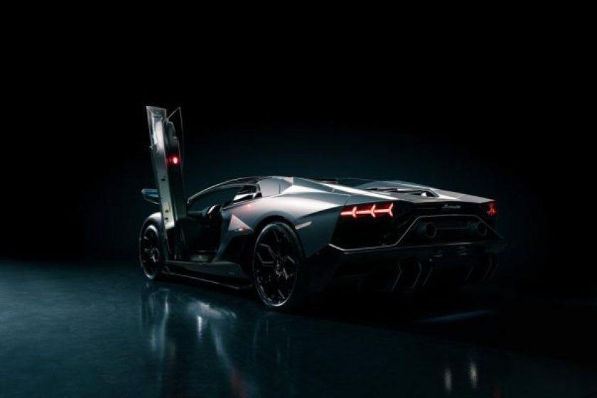 Kifinomult szupersportautók és hiperautók rózsaszín mangómártással az UNIX-AMTS-en!