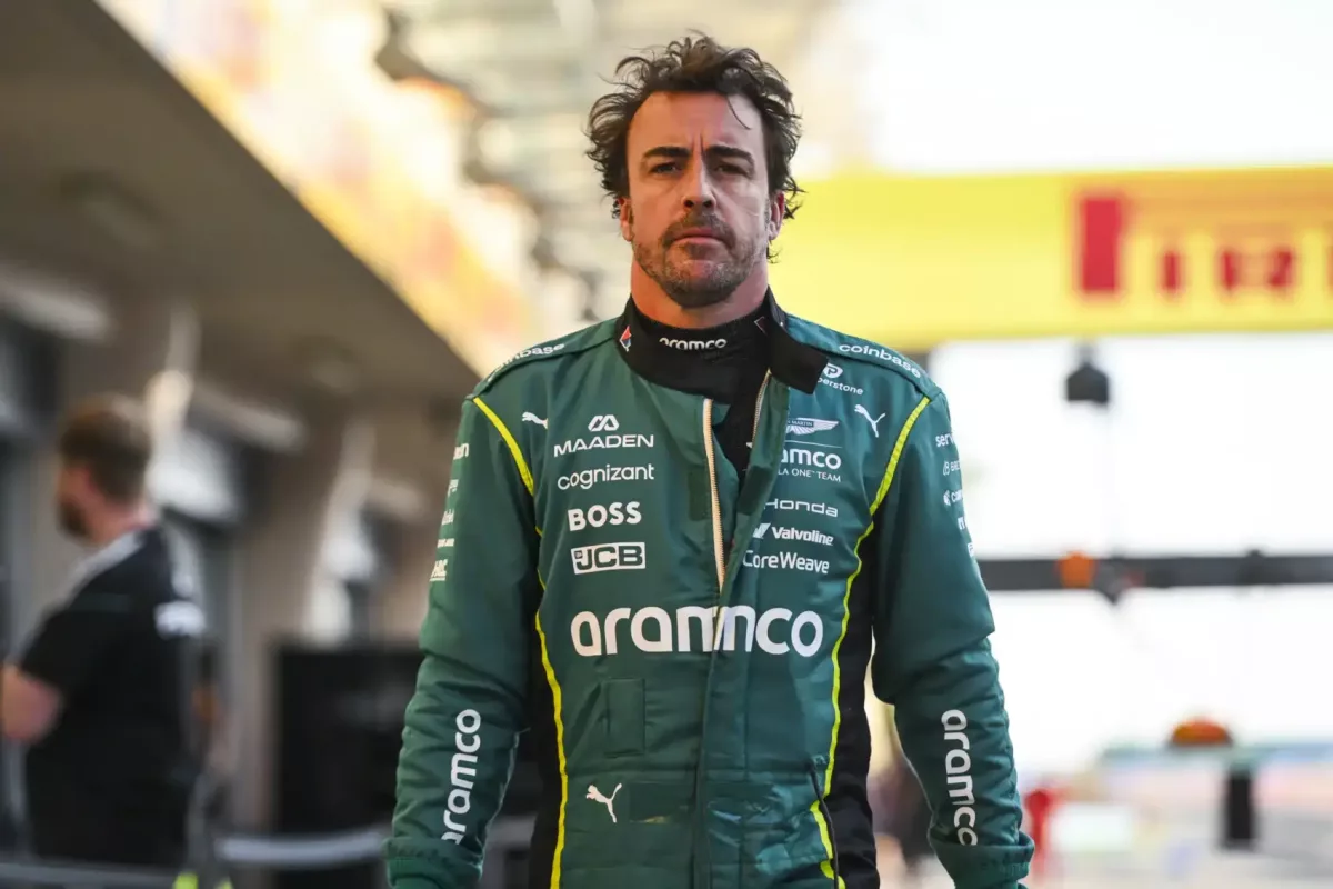 Lehetséges forgatókönyv: Az Aston Martin az Ausztrál Nagydíjról való kiállása mielőtt autója lerobbanna