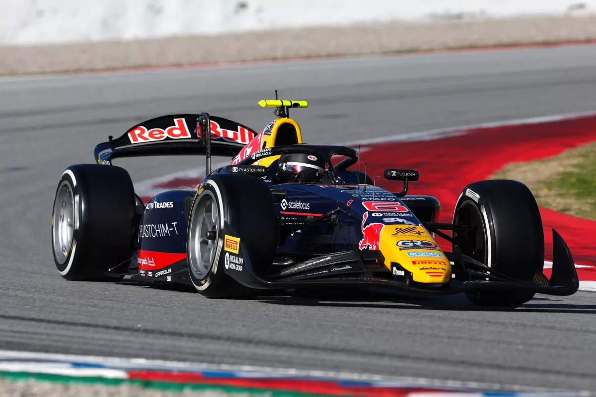 Az F1 nagycsapataival küzdő Cadillac és Audi pilótái: a rivaldafény középpontjában