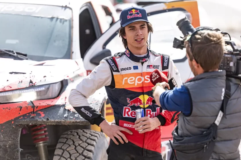 Toyota Rally2-es autójának tesztje a tereprally világsztárjával