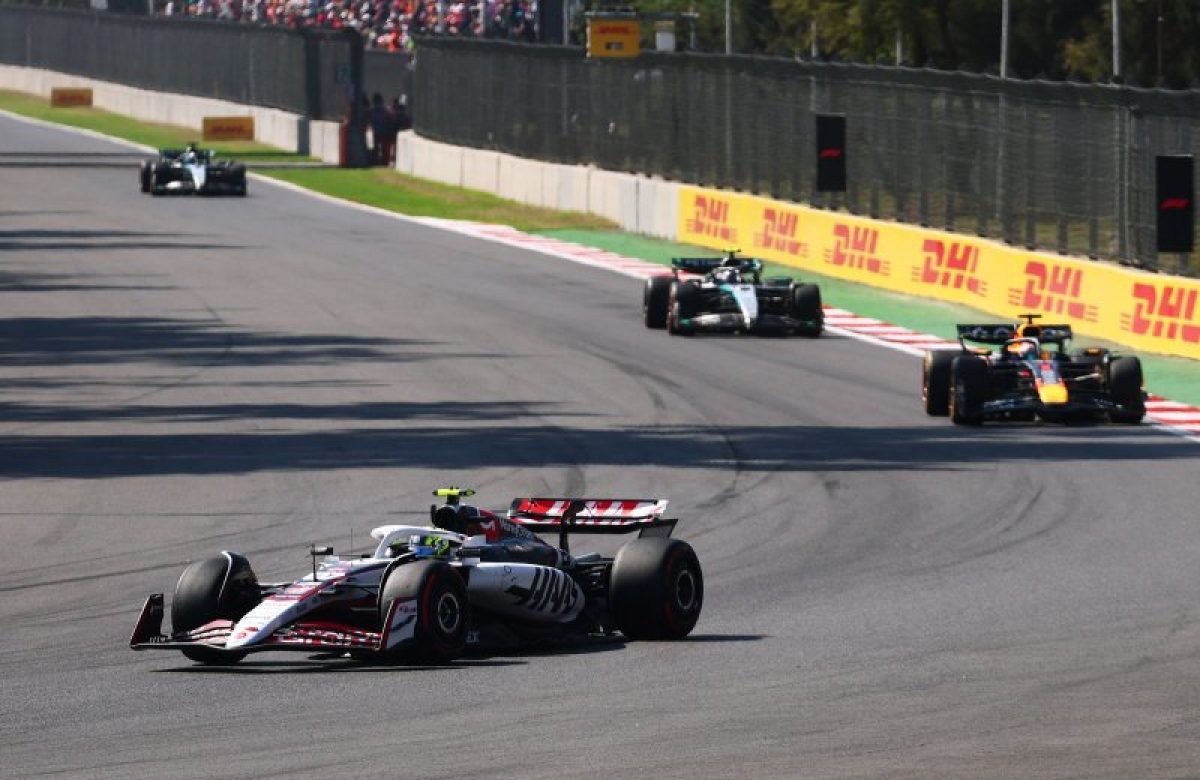 Veszélyes kaland a száguldó cirkuszban: A Bearman meglepő vallomása Verstappennel kapcsolatban