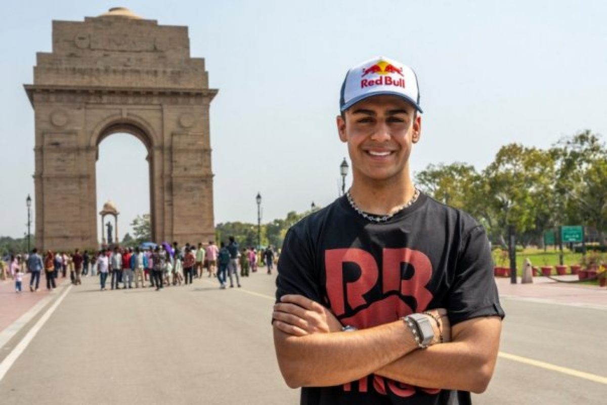 Édesanyja árnyéka: Lindblad harca a saját útjáért