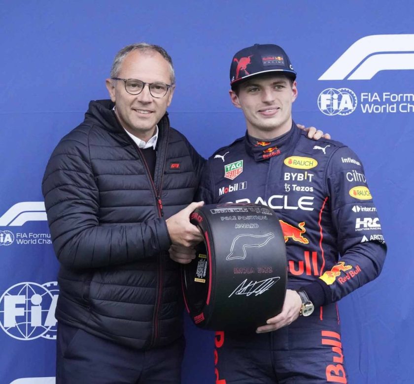 Domenicali üzent Verstappennek: A négyszeres bajnok maradjon az F1-ben – Üzenet a versenyzőhöz a vezetőtől