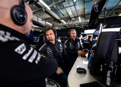 A csapat fontosságának hangsúlyozása: Wolff figyelmeztette Russellt és Antonellit