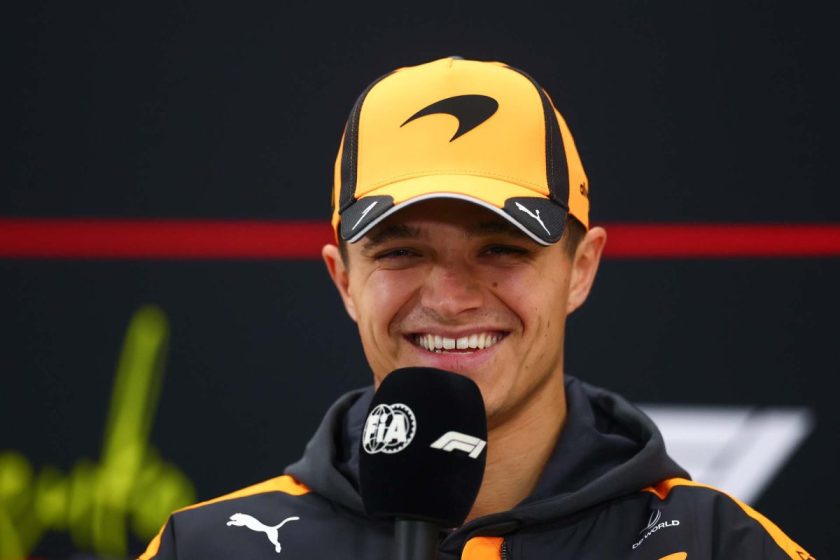 Norris véleménye: A Mercedes belháborúja kedvezhet a McLarennek