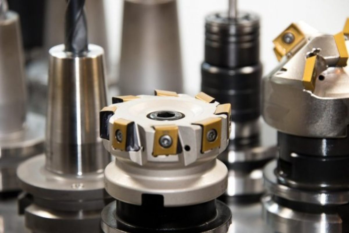 A fém megmunkálásának folyamata lépésről lépésre