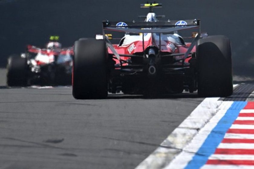 A cím: „Gyártók visszautasítják az összetettebb ADUO modellt