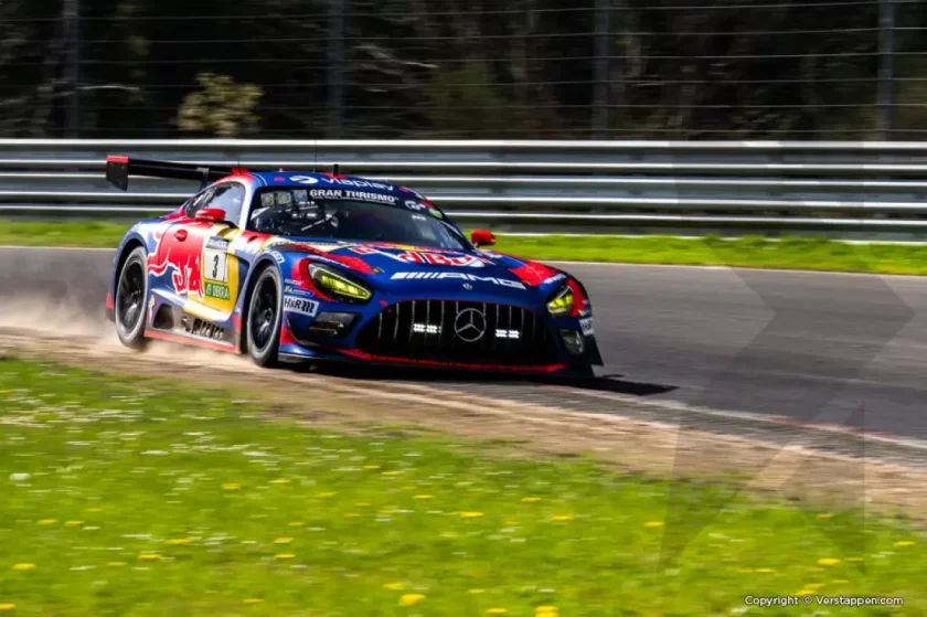 A Nürburgringeni csatában a technikai hiba megfosztotta Verstappenéket a győzelemtől