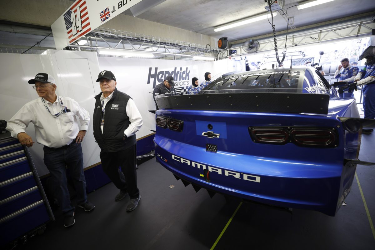 Váratlan fordulat: Jim France, a NASCAR atyaúristene, lemond posztjáról!