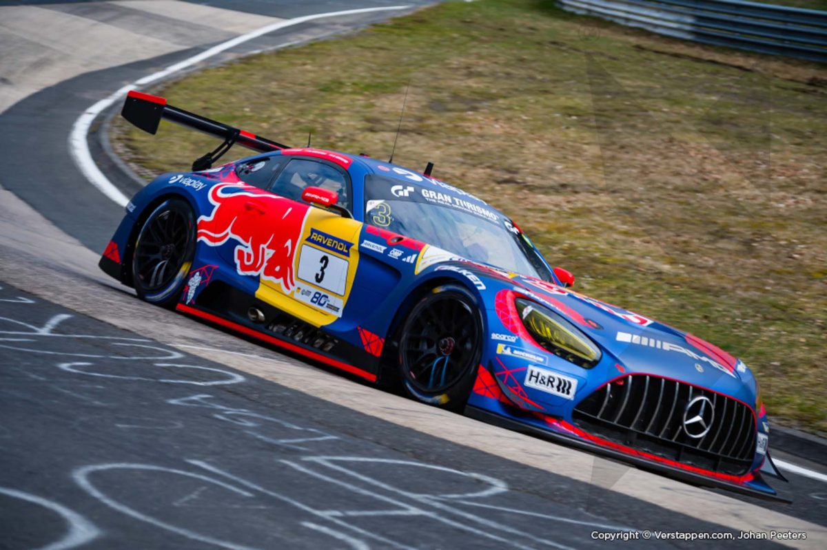 Verstappen győzelmi esélyei kútba estek sérült autója miatt a Nordschleifén