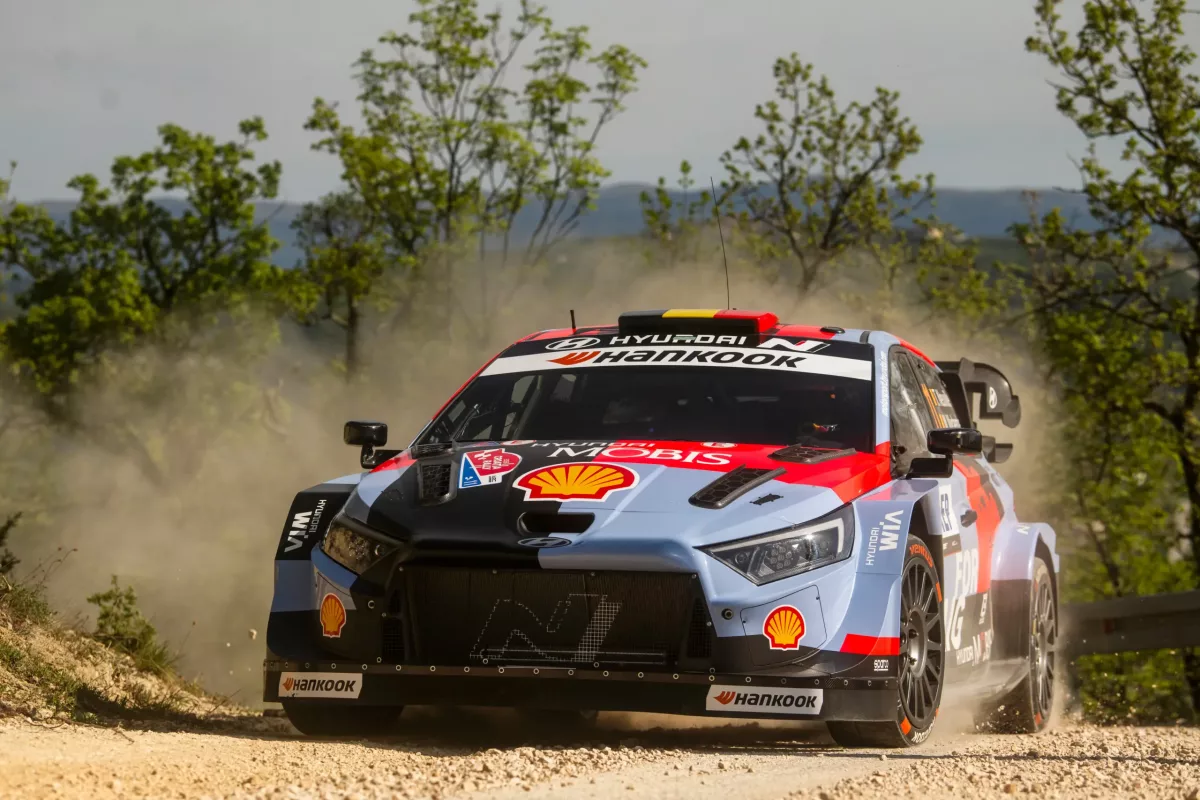 Neuville és Solberg a Horvát Ralin küzdenek az abszolút győzelemért