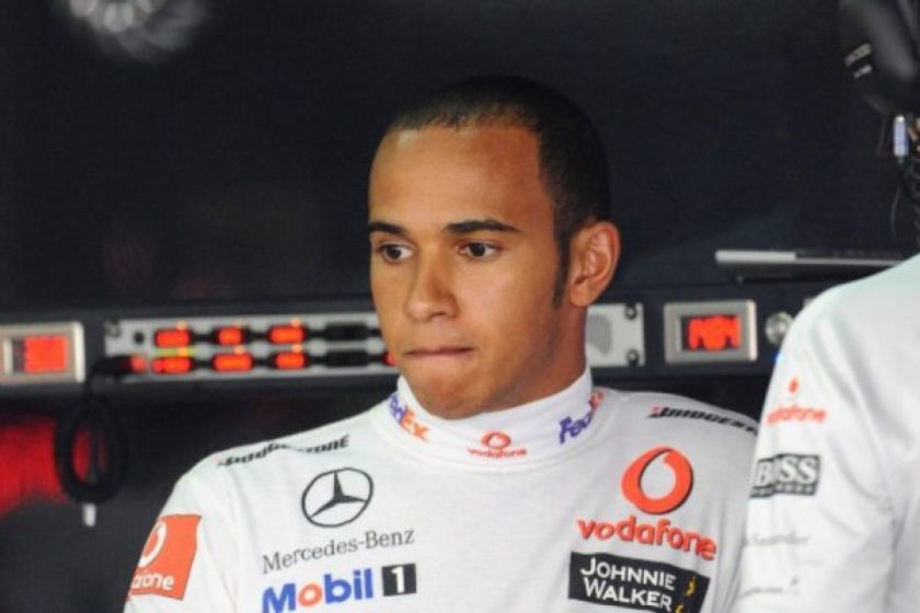 Lewis Hamilton bocsánatot kér Charlie Whitingtól az F1-Archívban