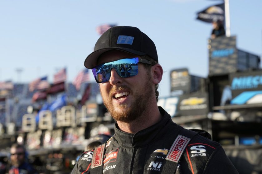 NASCAR Döntött: Cleetus McFarland kizárva a Talladega versenyről