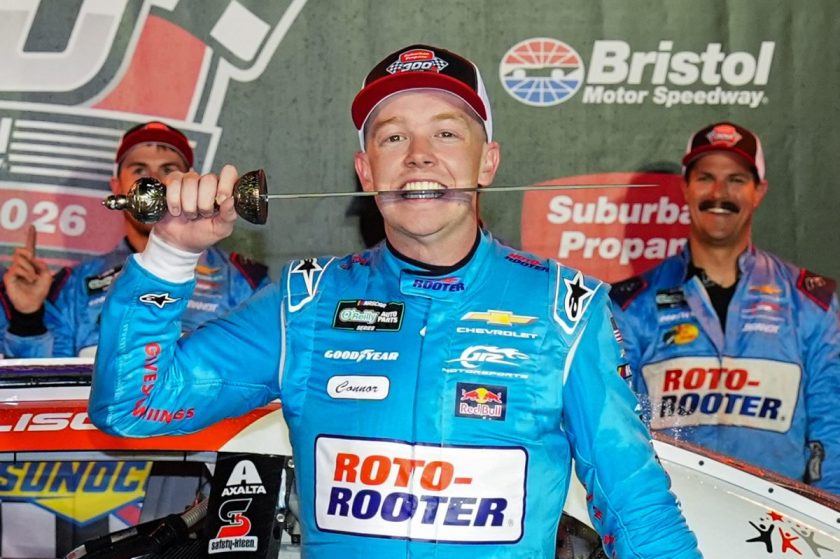 Az O’Reilly bristoli futam: lángoló autó, pilótacserék és hőstett a NASCAR-ban