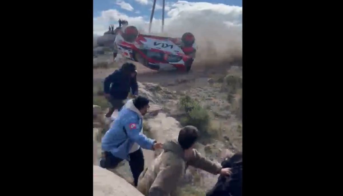 Tragikus baleset Dél-Amerikában: Autó rohan a nézők közé a raliversenyen