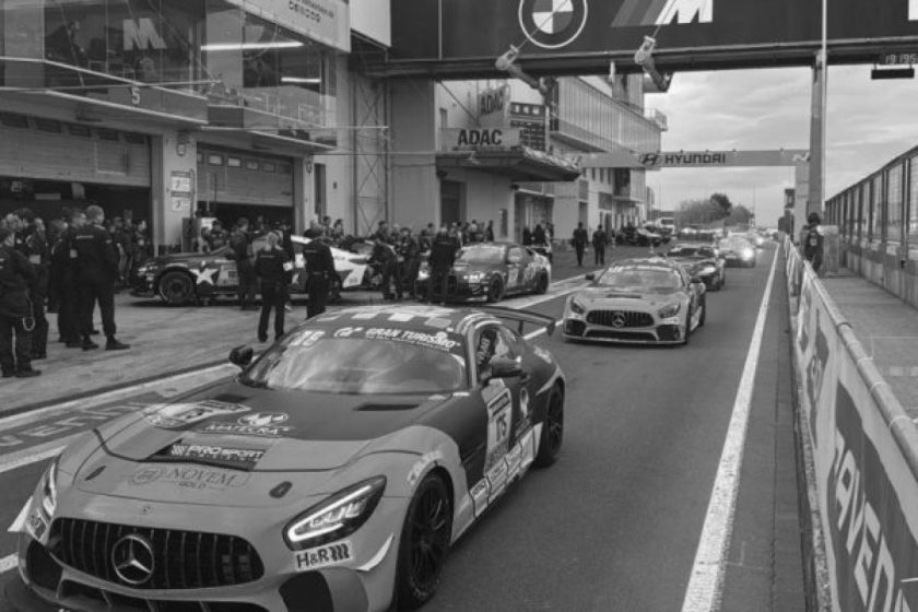 Az Nordschleife tragédiája: súlyos baleset rázta meg a versenypályát