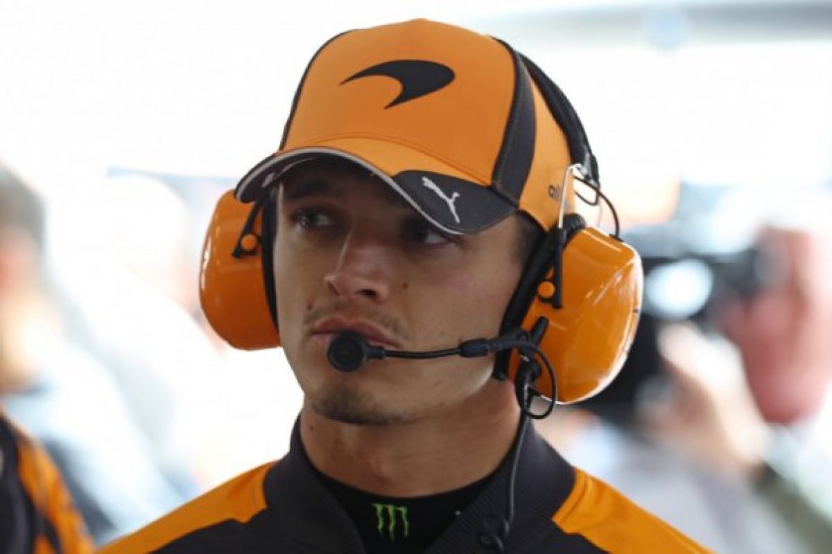 A cím: „Norris határozottan állítja: nem adják fel az idei szezont