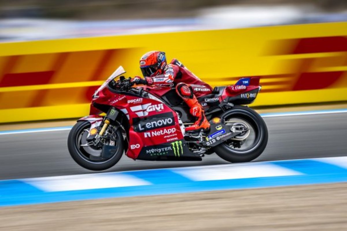 Az esztétikától az akcióig – Marquez térhódítása a nedves pályán Zarco előtt