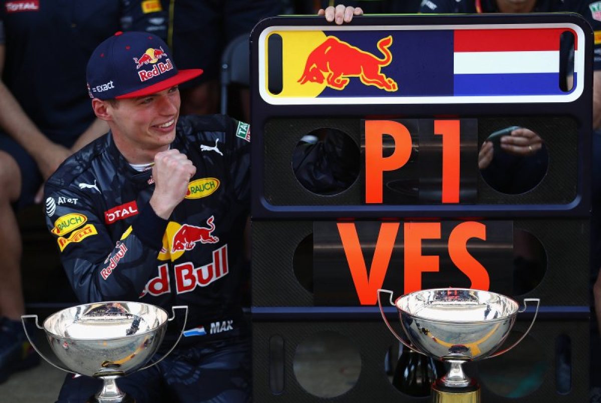 A bonyolult döntés: Horner Verstappen előléptetésének ellenzése 2016-ban