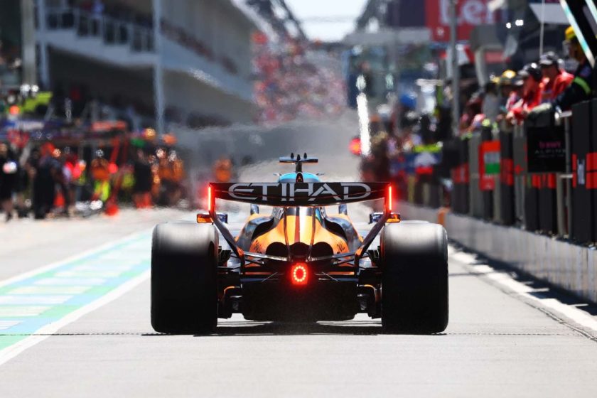 A McLaren és a Mercedes küzdelme: a fejlesztés kulcsfontosságú szerepet játszhat