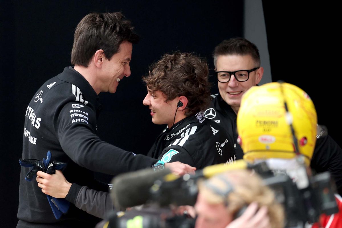 Wolff elismeri: Bonnington kritikus szerepet játszik Antonelli csapatának sikerében