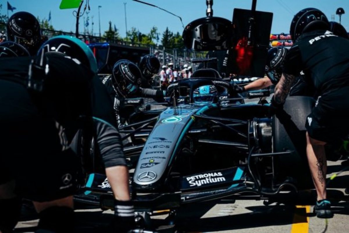 A McLaren pilótája, Russell, megszerezte a sprintverseny pole-pozícióját a Kanadai Nagydíjon.