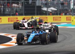 Sainz kritikát fogalmazott Verstappen felé, a holland nem hagyta válasz nélkül a támadást