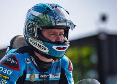 Sokkoló esemény a Man TT-n: Versenyző halála miatt felfüggesztették a Sidecar-kategóriát