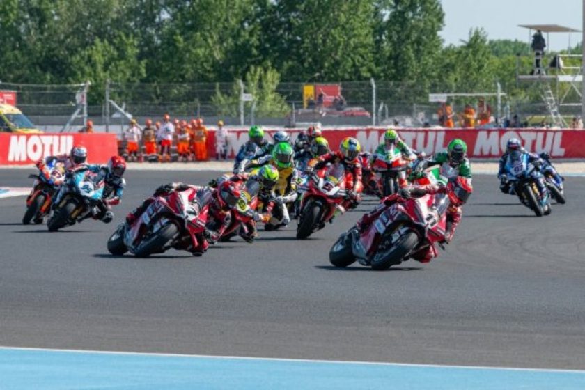 Vonzó pillanatok a balatoni WSBK-hétvége fényképein