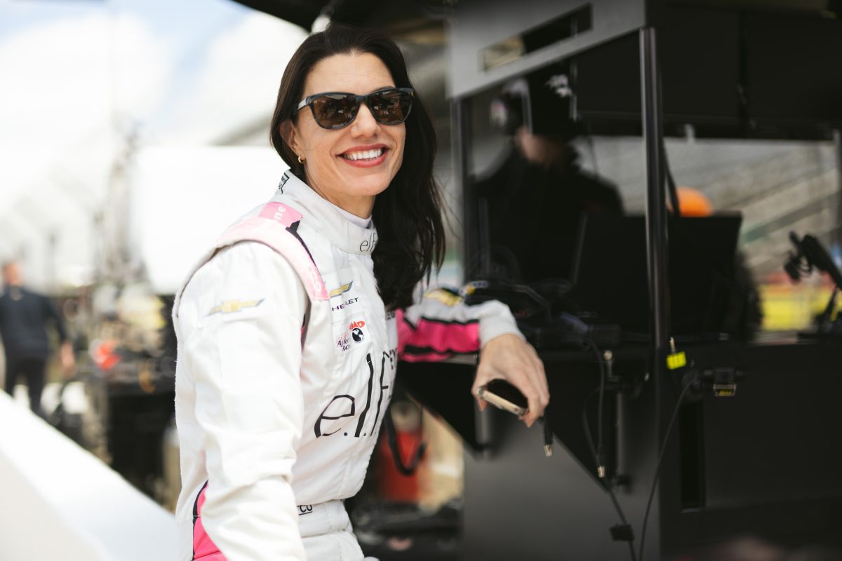 Katherine Legge visszatér a NASCAR Cup-ba az Indy 500-as programja mellett
