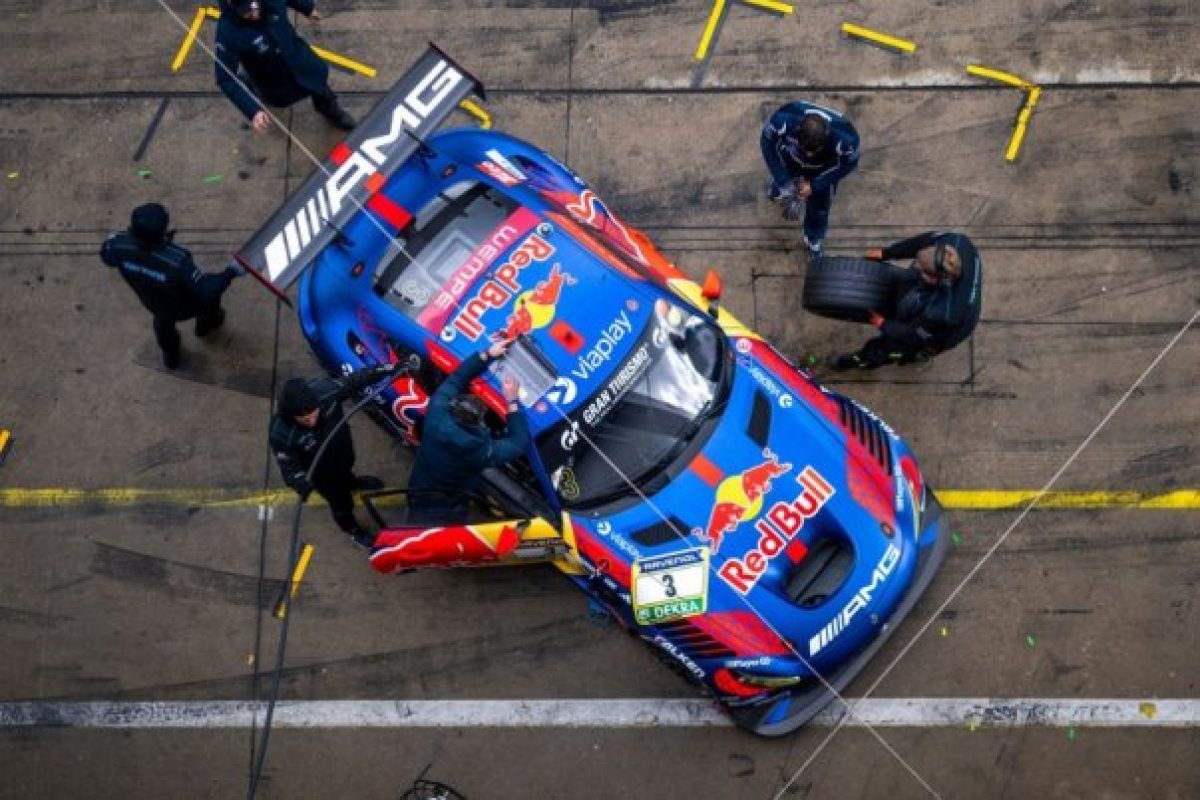A Mercedes hűvösen reagált a Verstappen-pletykákra