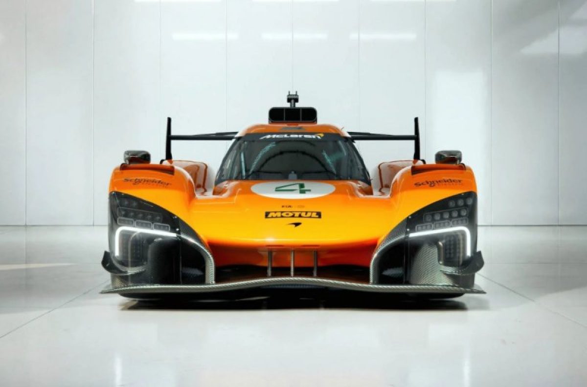 McLaren: A hatalmas függöny mögött rejtőző Hypercar leleplezve